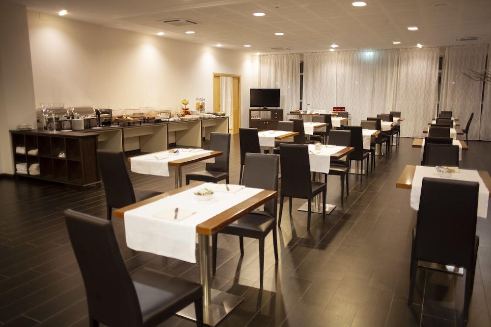 B&B Hotel Cuneo Cristal Zewnętrze zdjęcie