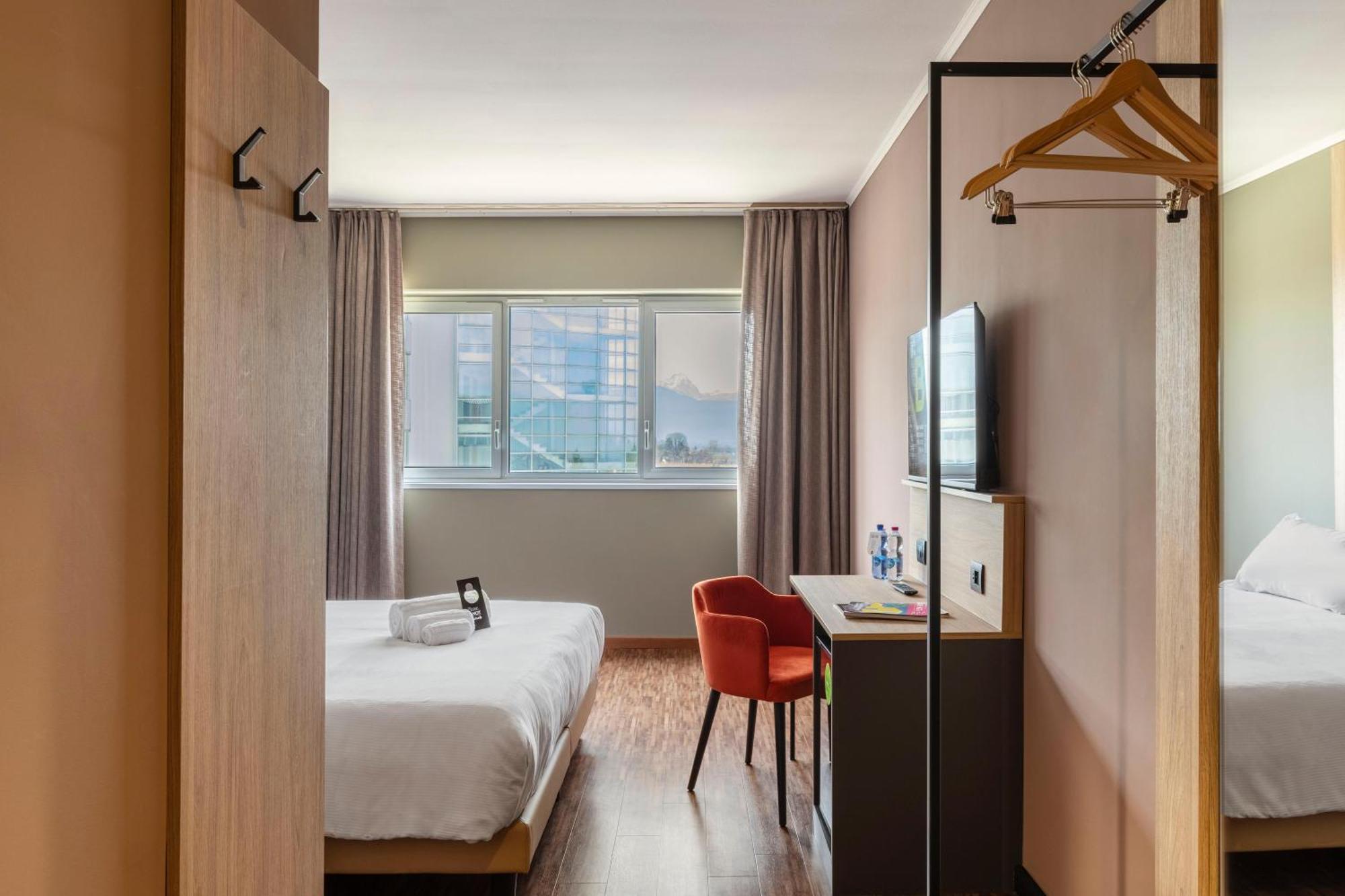 B&B Hotel Cuneo Cristal Zewnętrze zdjęcie